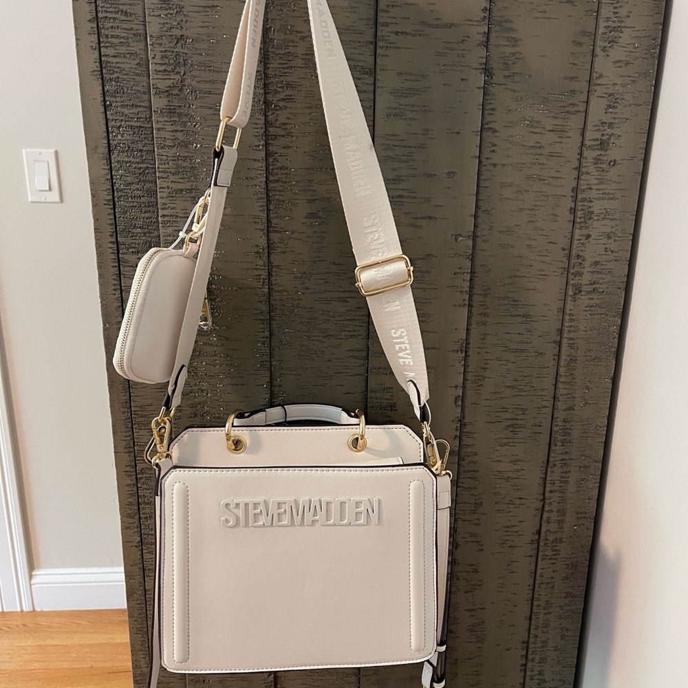 Bevelyn Bag by Steve Madden